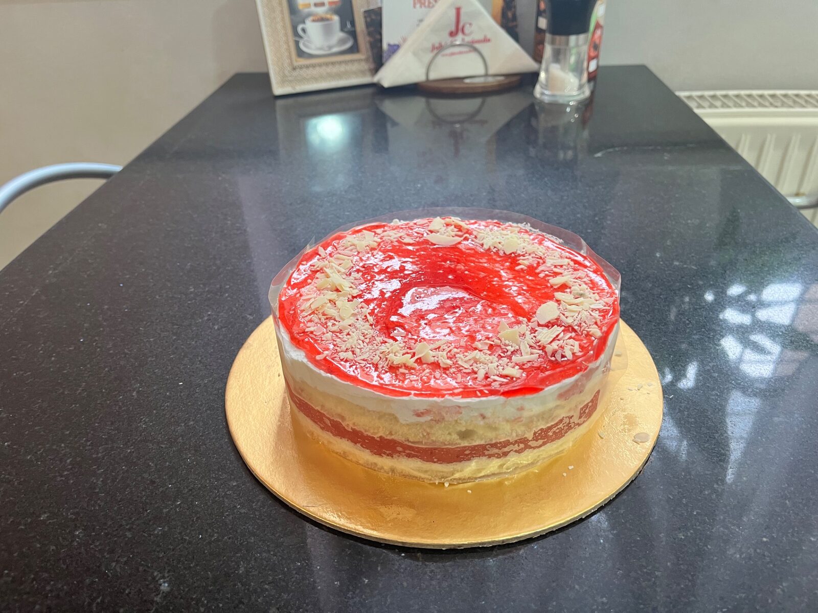 Tejszínes eper torta